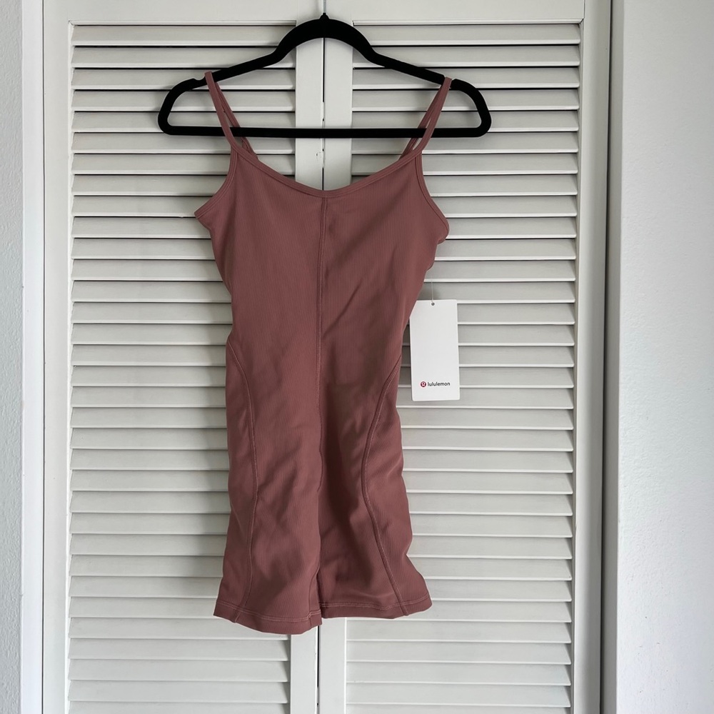 Lululemon Athletica Mauve Athletic Romper sz. 2